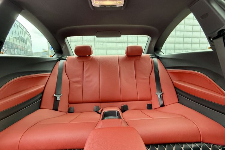 Used BMW 2 Series 2019 225i Luxury Model with M Sport Package Interior 6