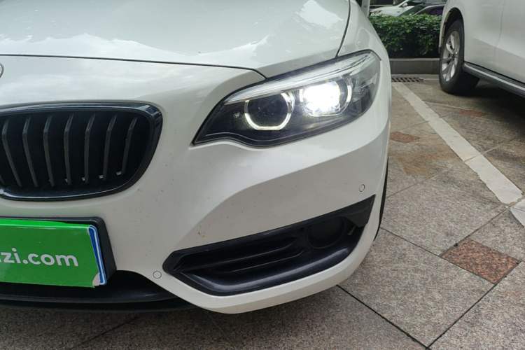 Used BMW 2 Series 2019 225i Convertible Coupe Sports Design Package Left Front Headlight