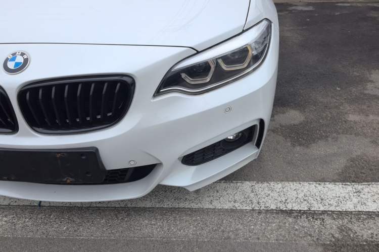 Used BMW 2 Series 2019 225i Luxury Model with M Sport Package Left Front Headlight