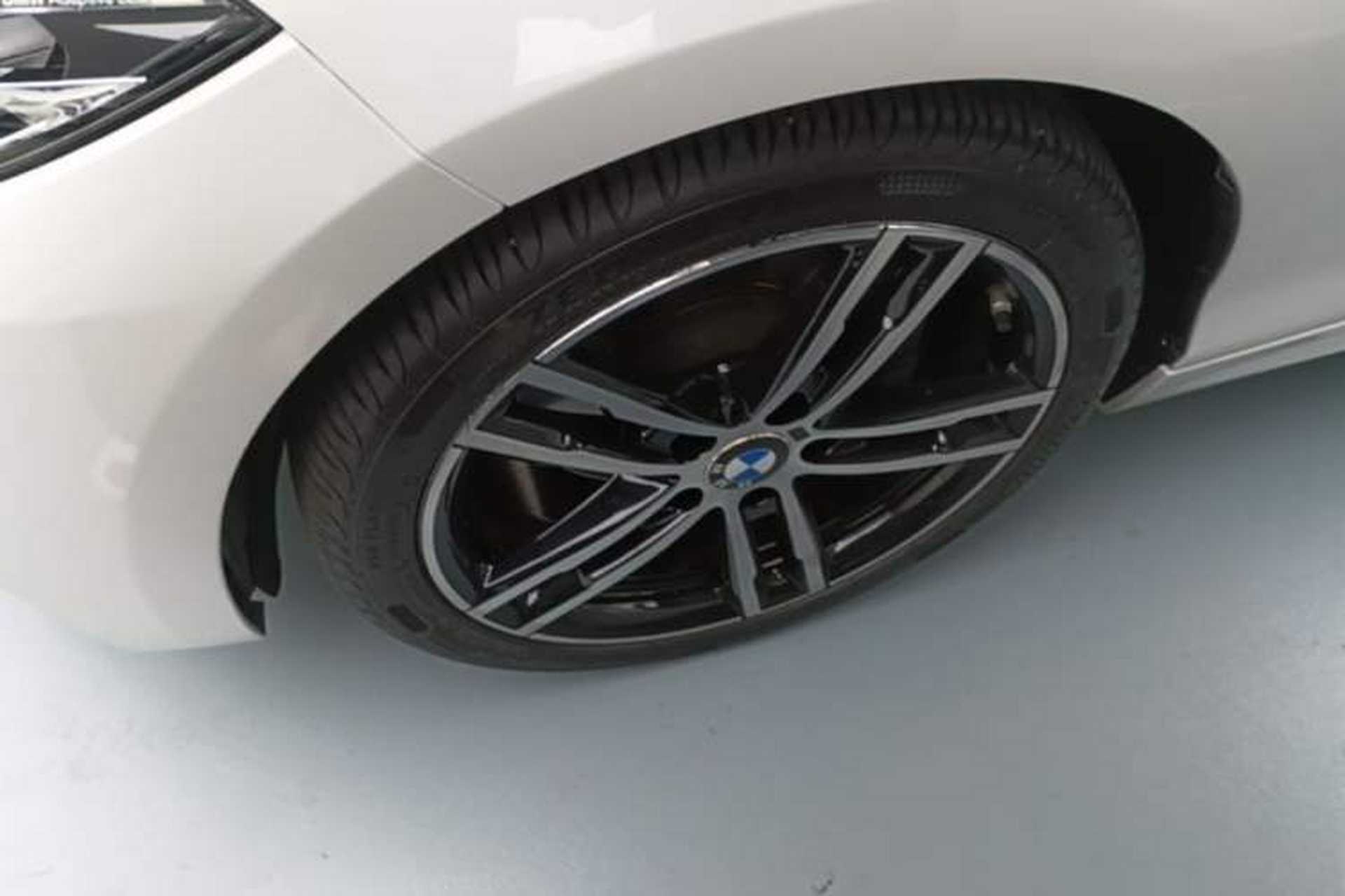 Used BMW 2 Series 2019 225i Convertible Coupe Luxury Edition M Sport Package Left Front Wheel Hub