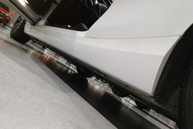 Used BMW 2 Series 2019 225i Sport Design Package Left Side Sill