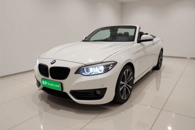 Ojetý BMW 2 Series 2019 225i Convertible Coupe Sports Design Package