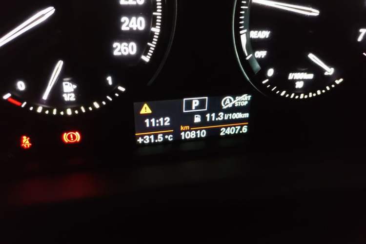 Used BMW 2 Series 2019 225i Sport Design Package Odometer Close Up