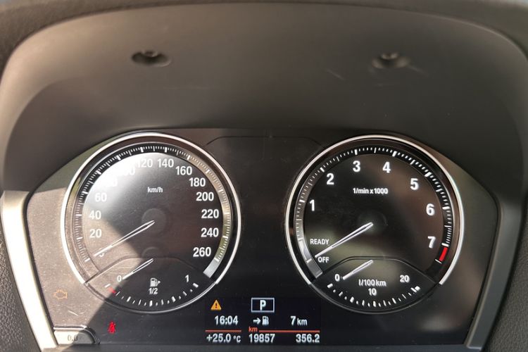 Used BMW 2 Series 2019 225i Sport Design Package Odometer Close Up