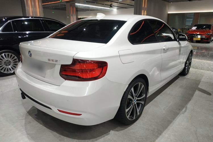 Used BMW 2 Series 2019 225i Sport Design Package Rear Right 45 Deg