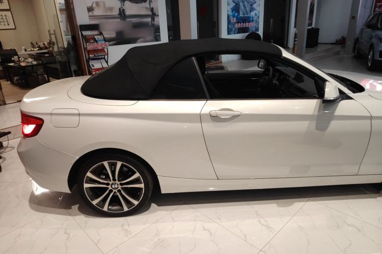 Used BMW 2 Series 2019 225i Convertible Coupe Sports Design Package Rear Right 45 Deg
