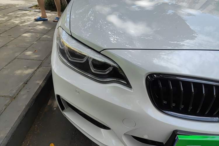 Used BMW 2 Series 2019 225i Luxury Model with M Sport Package Right Front Headlight