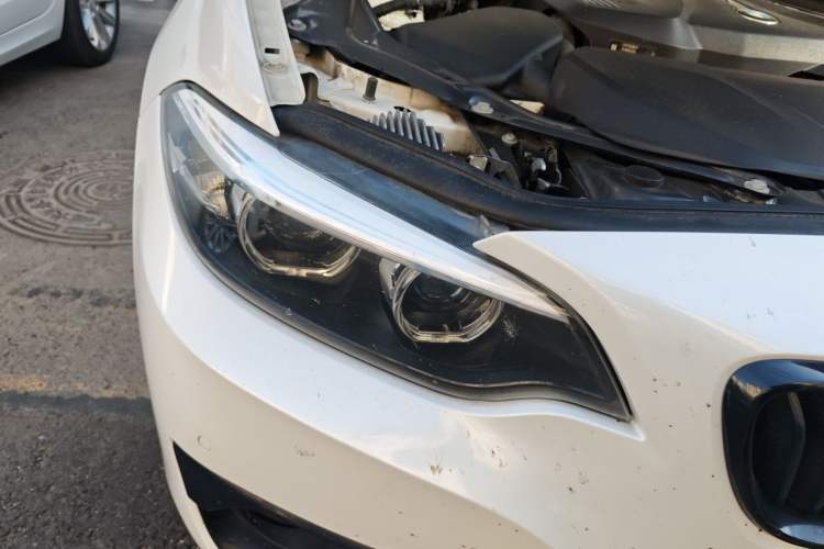 Used BMW 2 Series 2019 225i Convertible Coupe Sports Design Package Right Front Headlight
