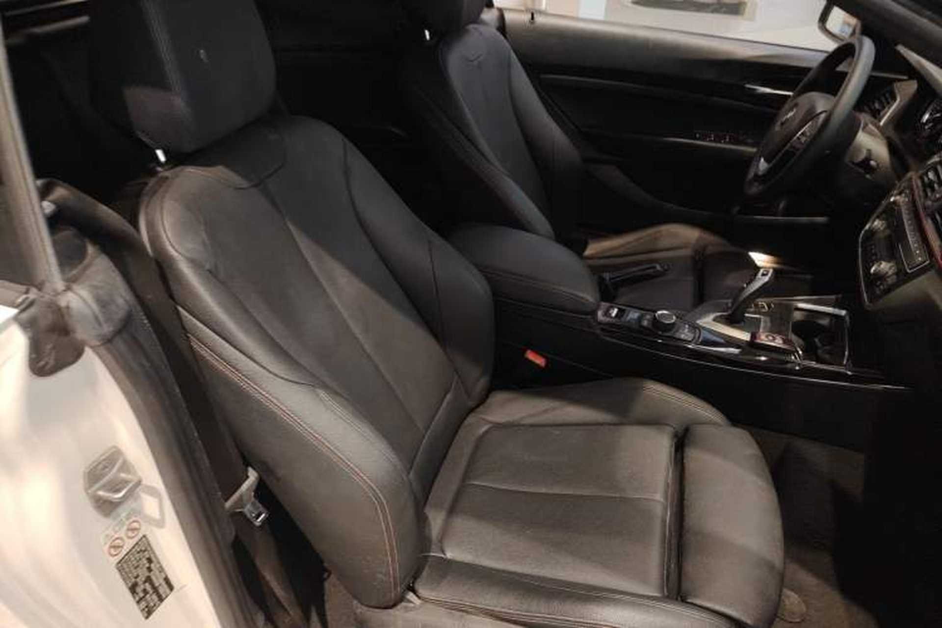 Used BMW 2 Series 2019 225i Convertible Coupe Sports Design Package Right Front Seat