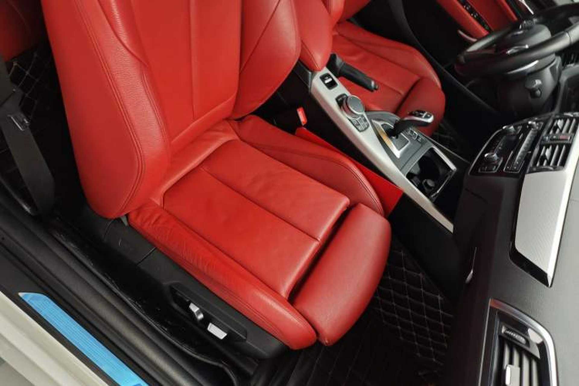 Used BMW 2 Series 2019 225i Convertible Coupe Luxury Edition M Sport Package Right Front Seat