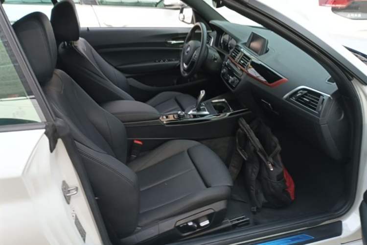 Used BMW 2 Series 2019 225i Convertible Coupe Sports Design Package Right Front Seat