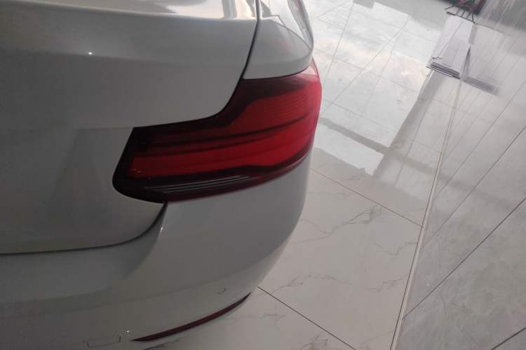 Used BMW 2 Series 2019 225i Convertible Coupe Sports Design Package Right Rear Taillight