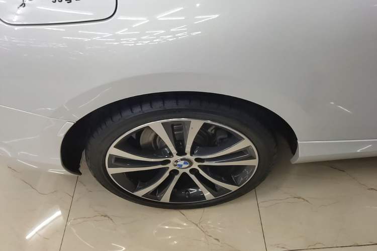 Used BMW 2 Series 2019 225i Sport Design Package Right Rear Wheel Hub