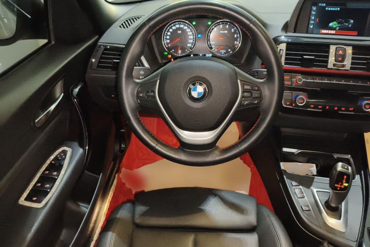 Used BMW 2 Series 2019 225i Convertible Coupe Sports Design Package Steering Wheel