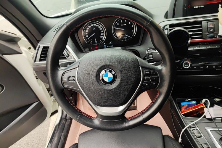 Used BMW 2 Series 2019 225i Convertible Coupe Sports Design Package Steering Wheel