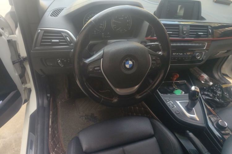 Used BMW 2 Series 2019 225i Convertible Coupe Sports Design Package Steering Wheel