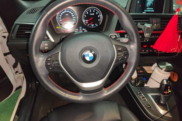 Used BMW 2 Series 2019 225i Convertible Coupe Sports Design Package Steering Wheel