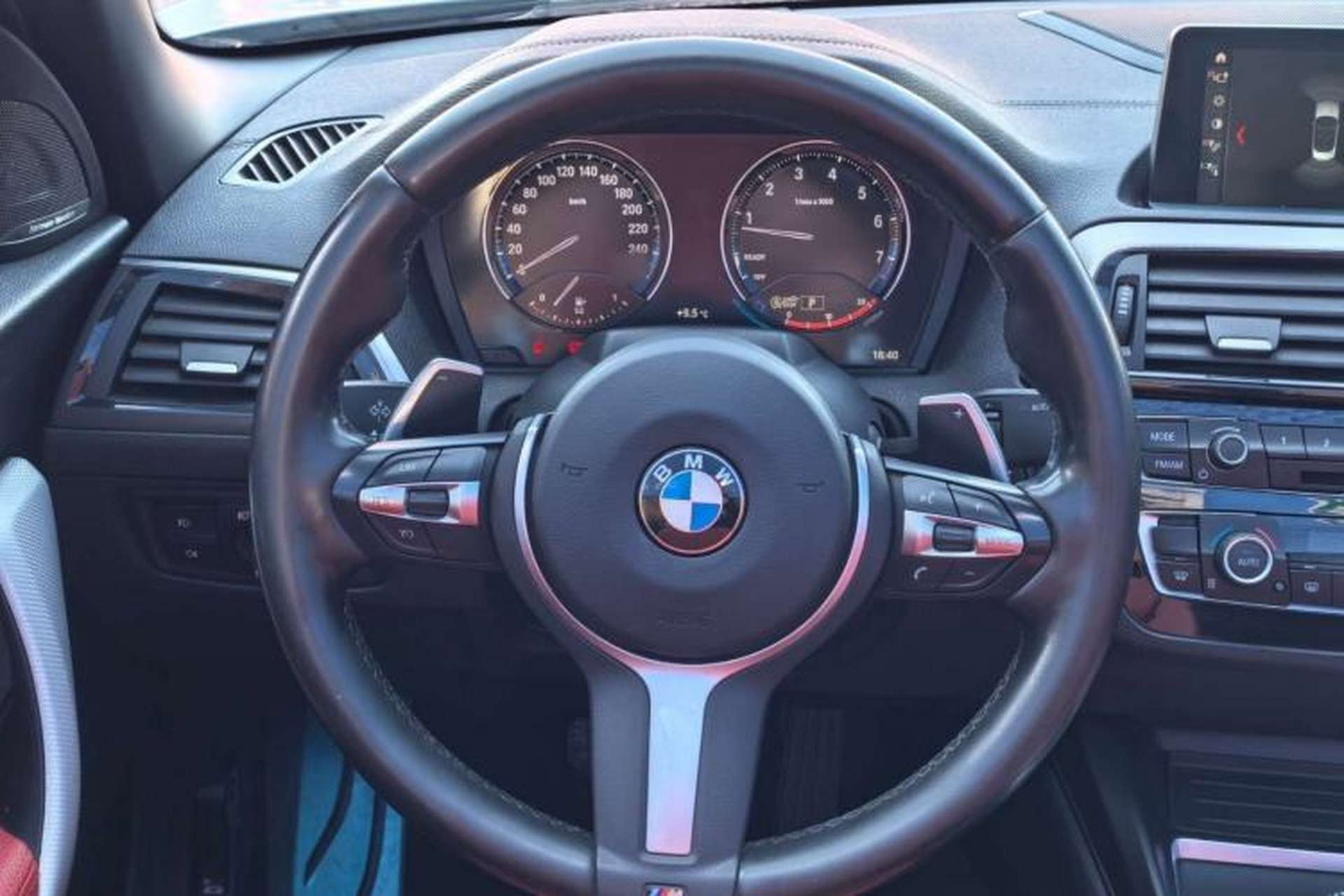 Used BMW 2 Series 2019 225i Convertible Coupe Luxury Edition M Sport Package Steering Wheel