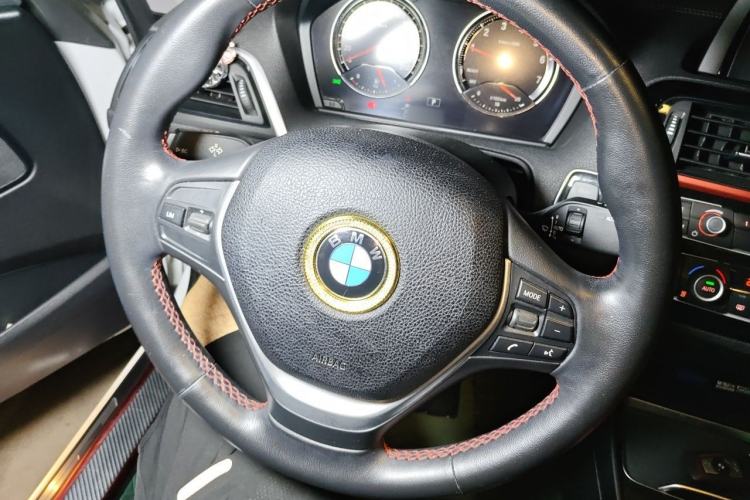 Used BMW 2 Series 2019 225i Sport Design Package Steering Wheel