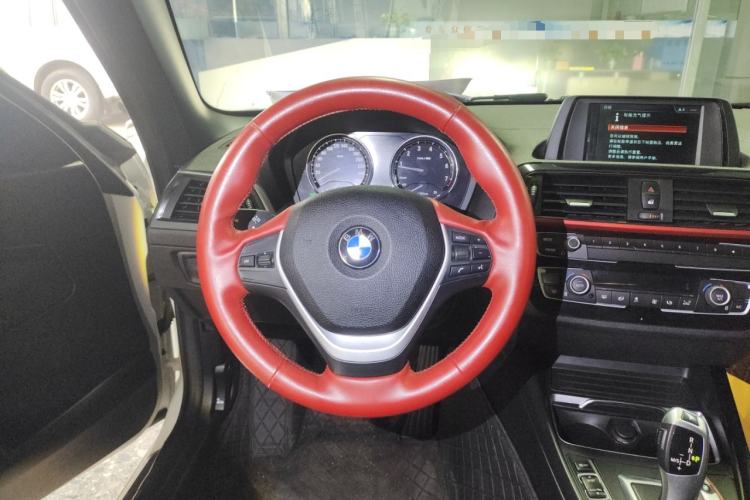 Used BMW 2 Series 2019 225i Convertible Coupe Sports Design Package Steering Wheel