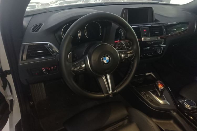 Used BMW 2 Series 2019 225i Convertible Coupe Sports Design Package Steering Wheel