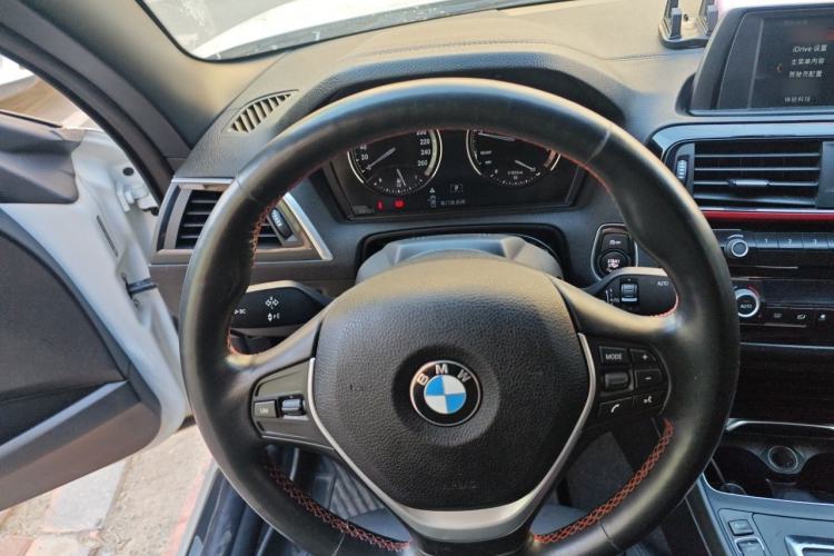 Used BMW 2 Series 2019 225i Convertible Coupe Sports Design Package Steering Wheel