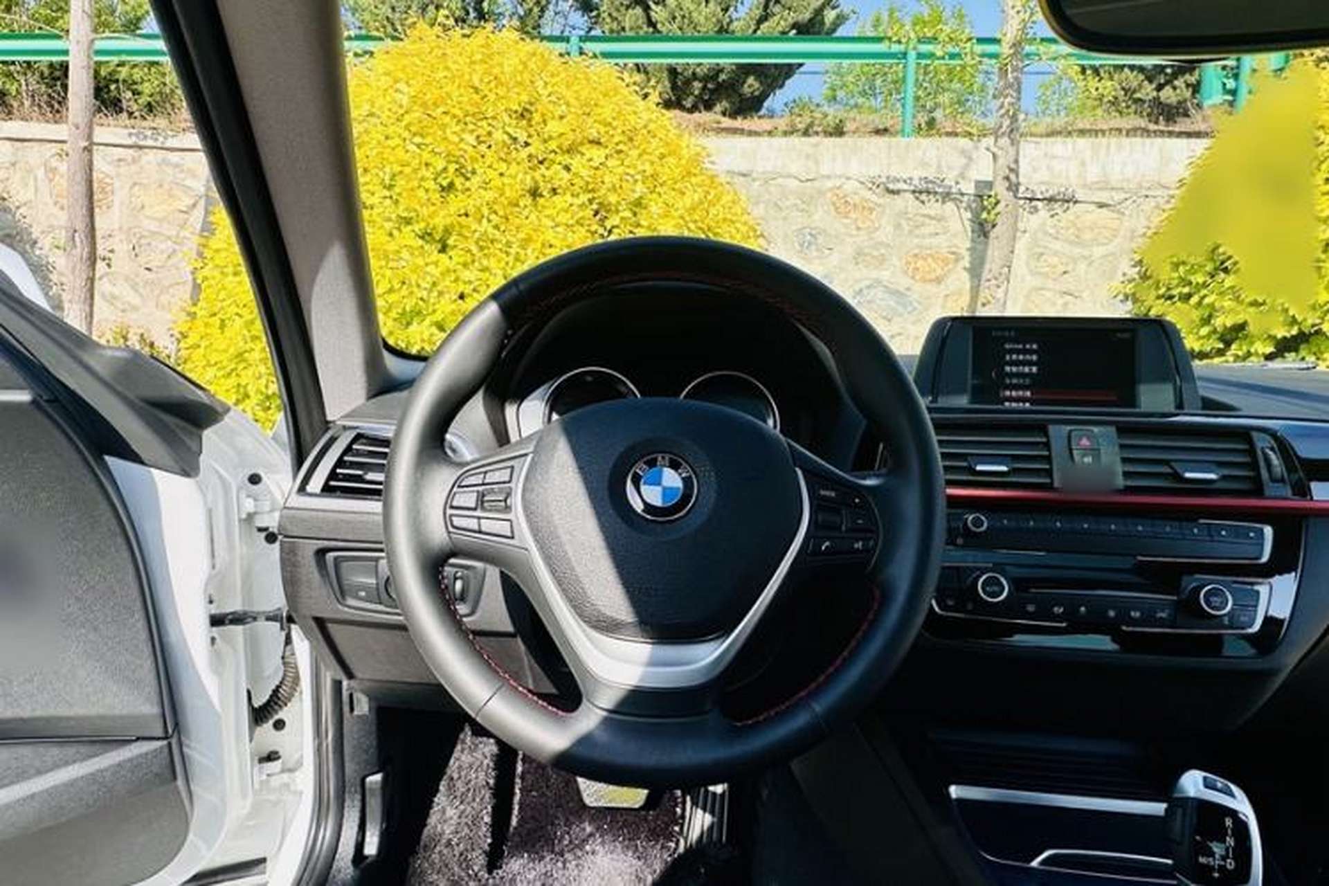 Used BMW 2 Series 2019 225i Sport Design Package Steering Wheel