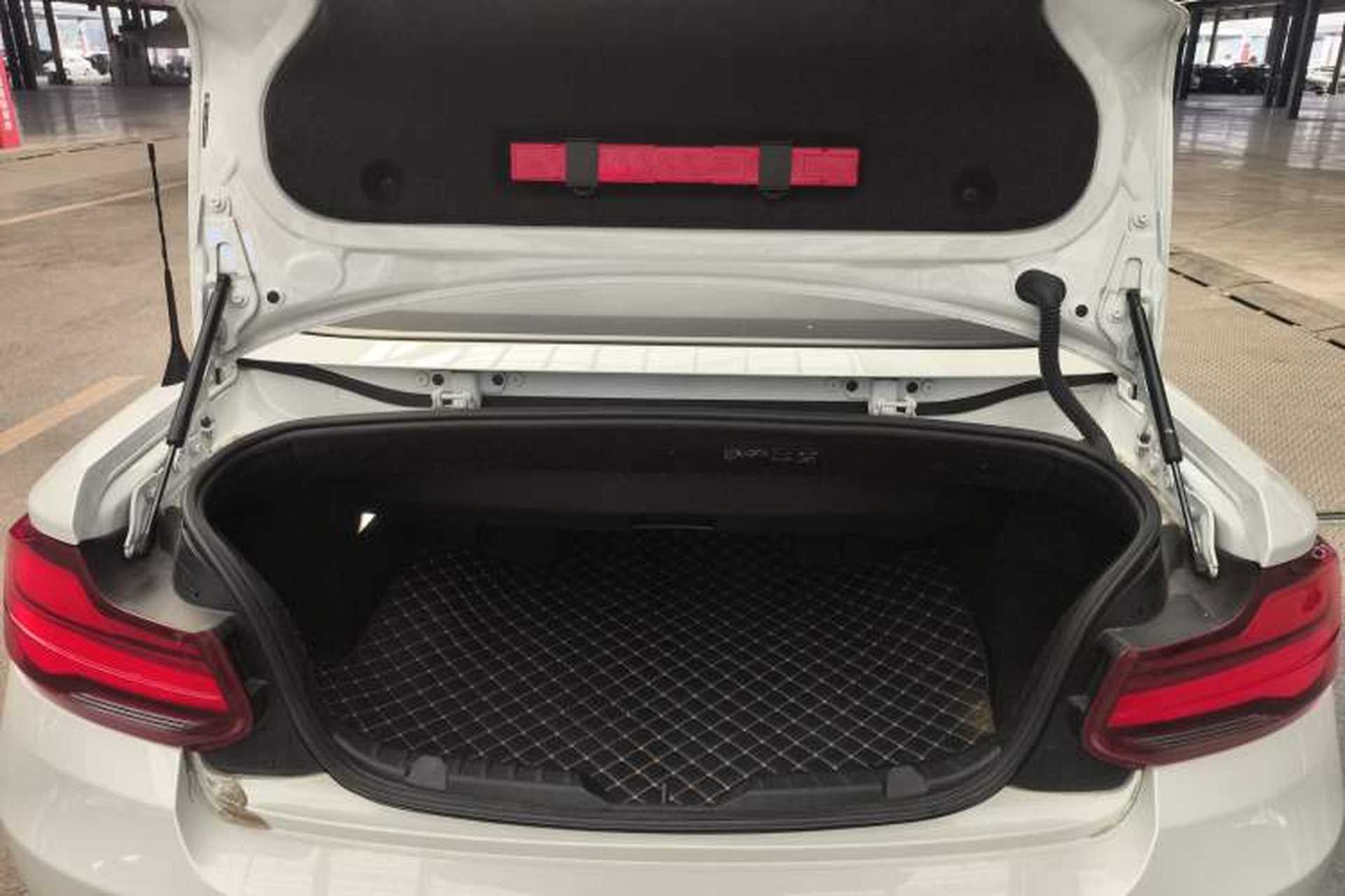 Used BMW 2 Series 2019 225i Convertible Coupe Sports Design Package Trunk