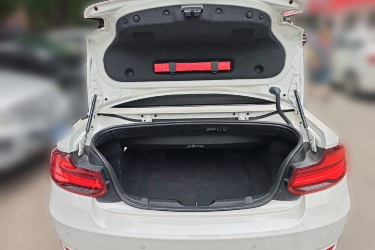 Used BMW 2 Series 2019 225i Convertible Coupe Sports Design Package Trunk