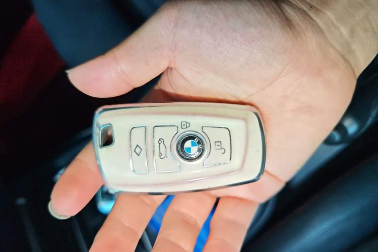 Used BMW 2 Series 2019 225i Sport Design Package Vehicle Key