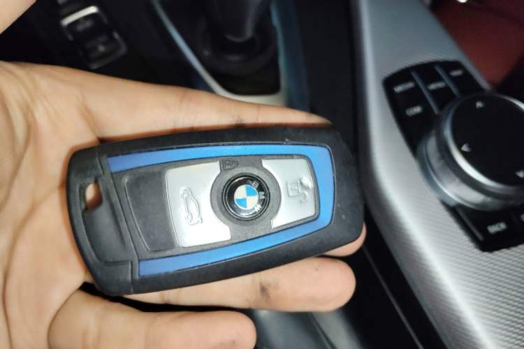 Used BMW 2 Series 2019 225i Luxury Model with M Sport Package Vehicle Key