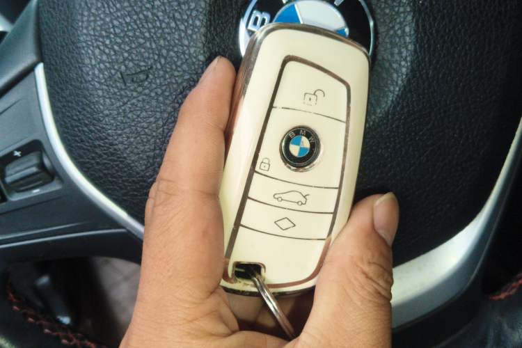 Used BMW 2 Series 2019 225i Sport Design Package Vehicle Key
