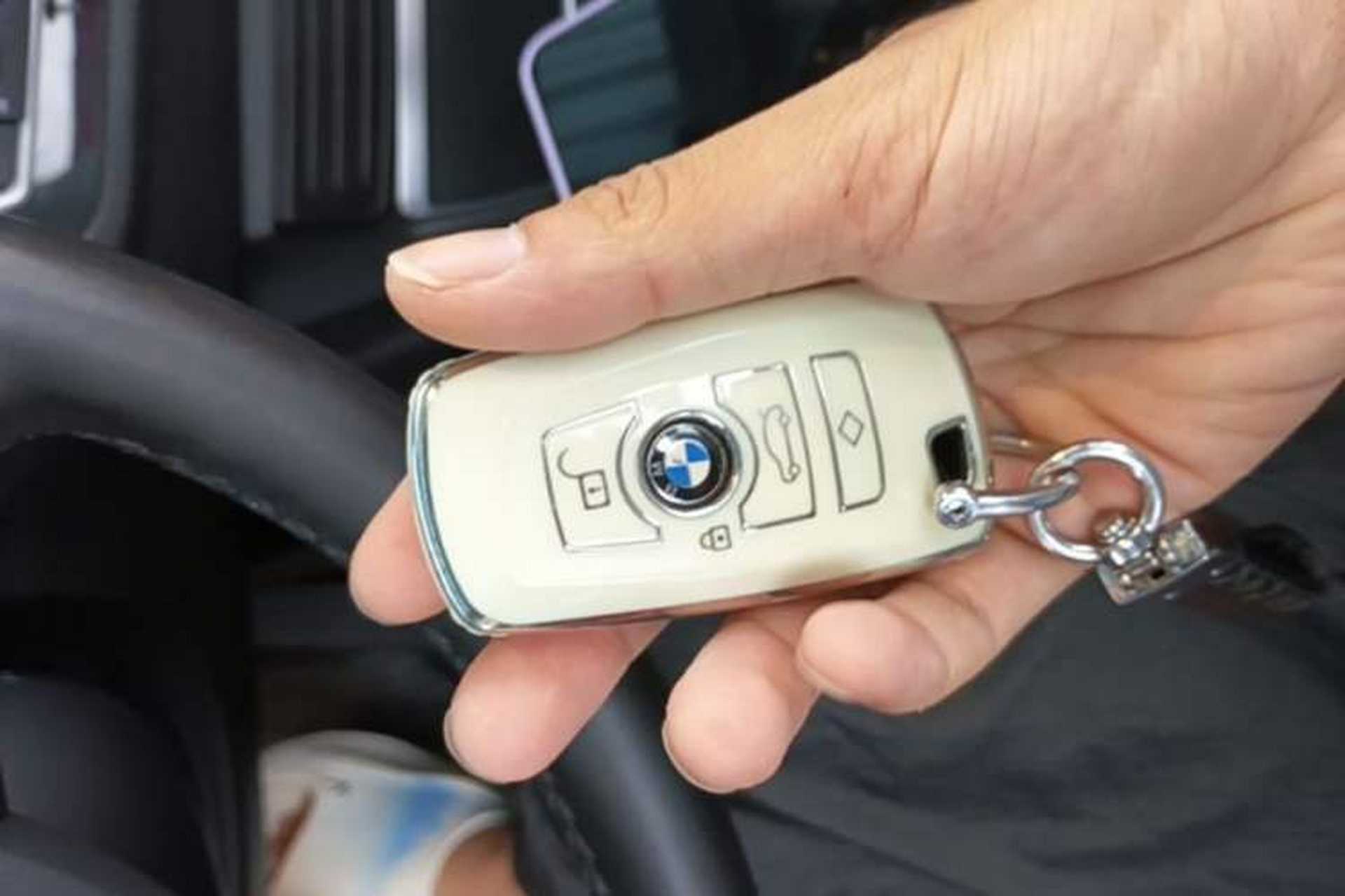 Used BMW 2 Series 2019 225i Convertible Coupe Luxury Edition M Sport Package Vehicle Key