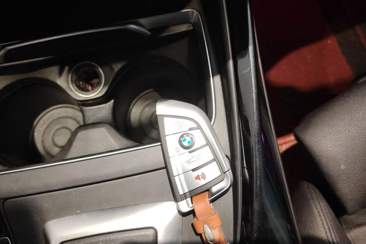 Used BMW 2 Series 2019 225i Convertible Coupe Sports Design Package Vehicle Key