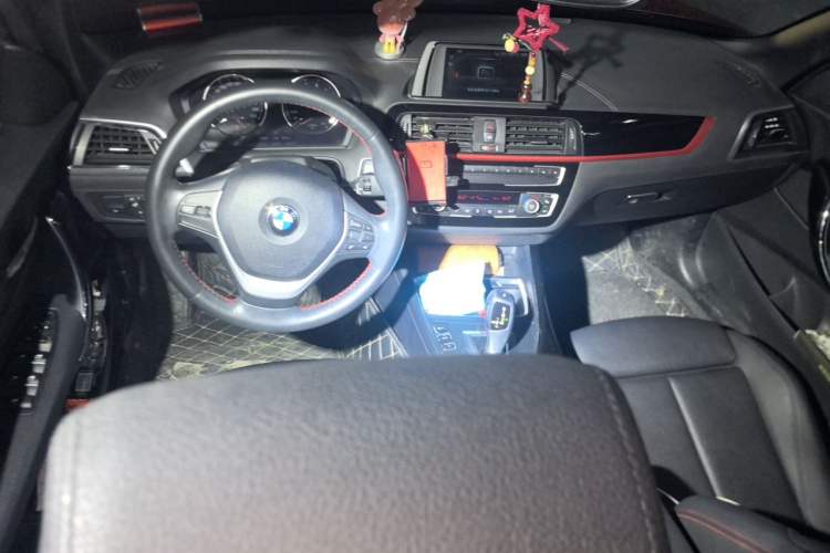 Used BMW 2 Series 2019 225i Convertible Coupe Sports Design Package Center Console