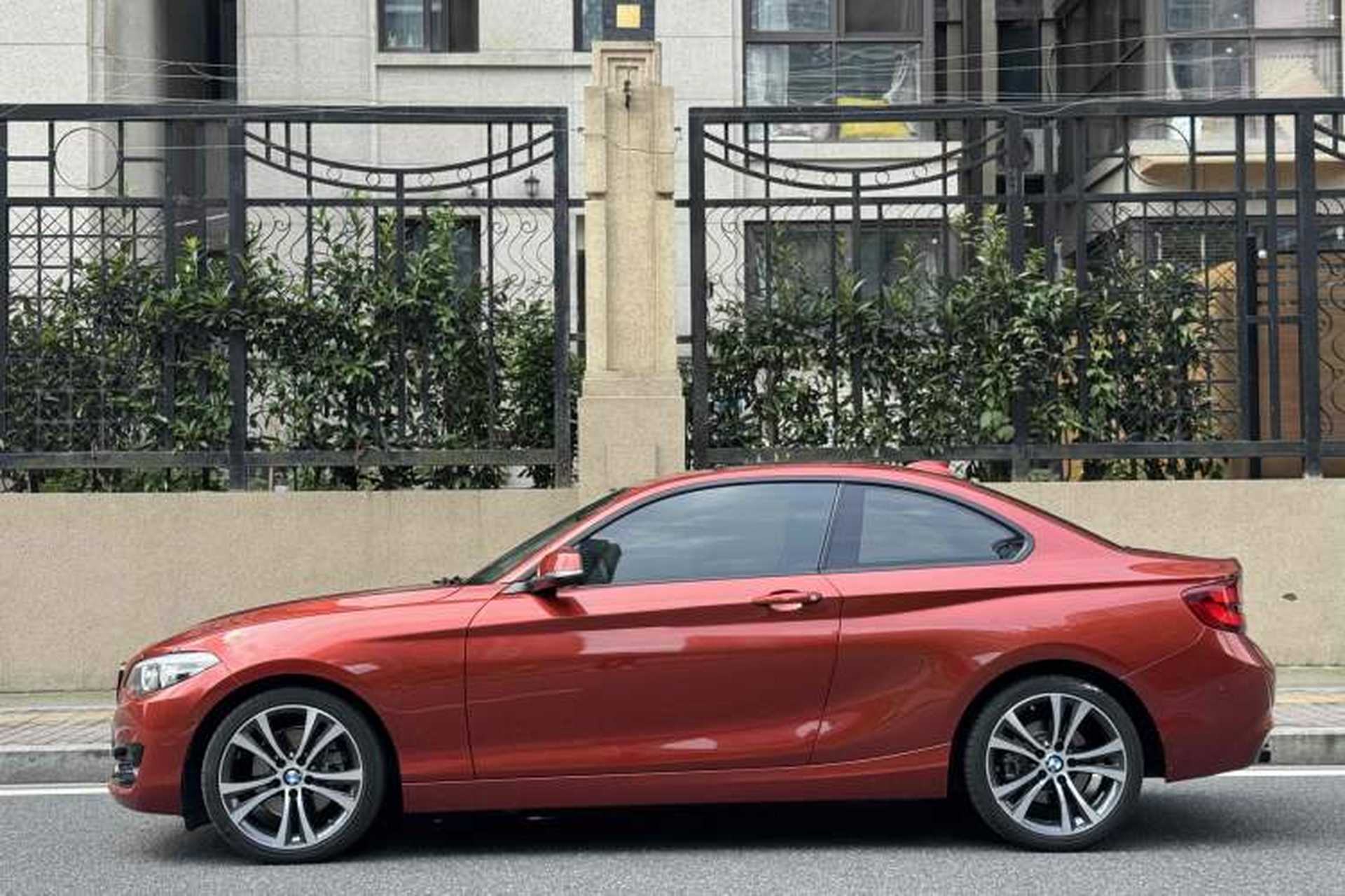 Used BMW 2 Series 2019 225i Sport Design Package Exterior 2