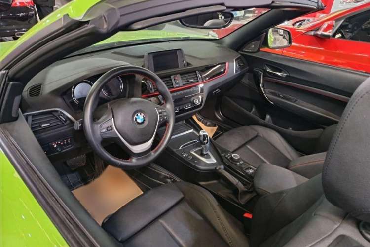 Used BMW 2 Series 2019 225i Convertible Coupe Sports Design Package Interior 3