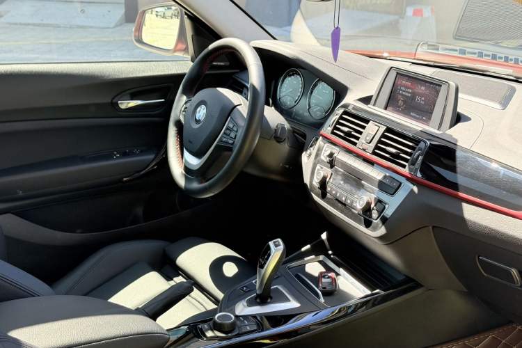 Used BMW 2 Series 2019 225i Sport Design Package Interior 4