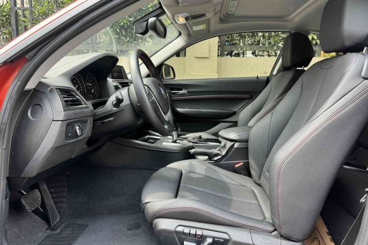 Used BMW 2 Series 2019 225i Sport Design Package Interior 4