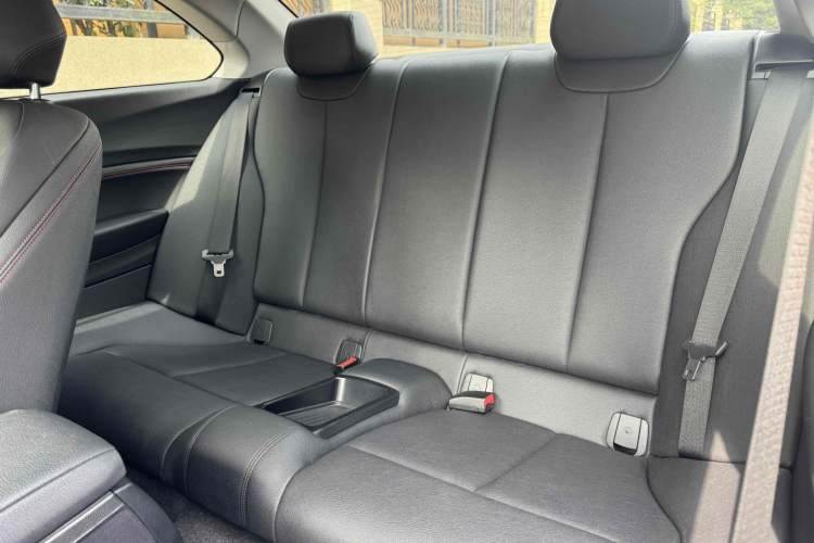 Used BMW 2 Series 2019 225i Sport Design Package Interior 5