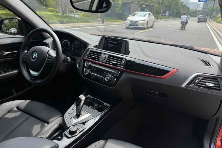 Used BMW 2 Series 2019 225i Sport Design Package Interior 6