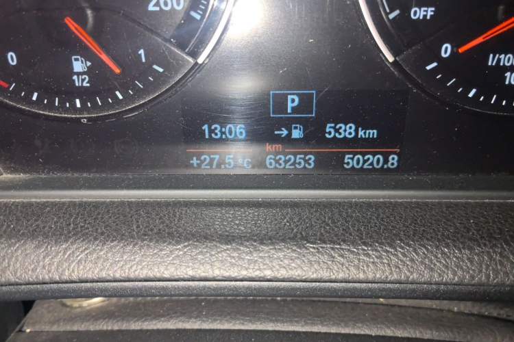 Used BMW 2 Series 2019 225i Convertible Coupe Sports Design Package Odometer Close Up