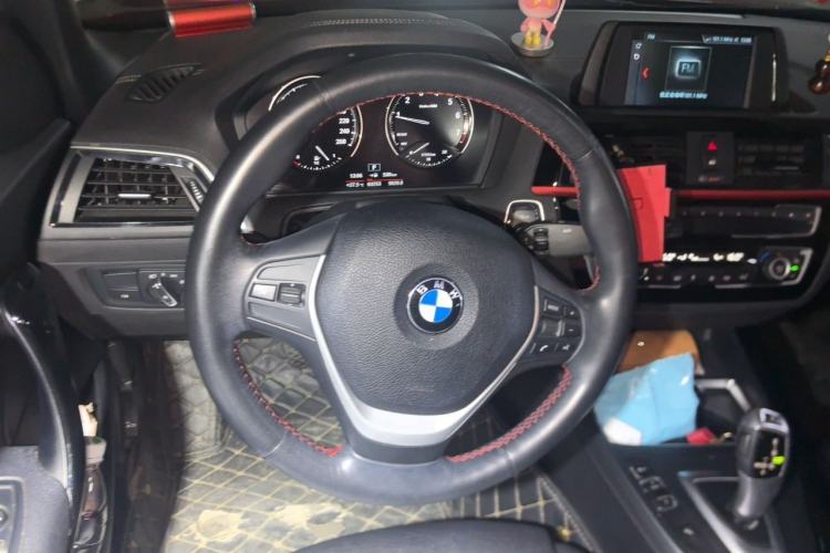 Used BMW 2 Series 2019 225i Convertible Coupe Sports Design Package Steering Wheel