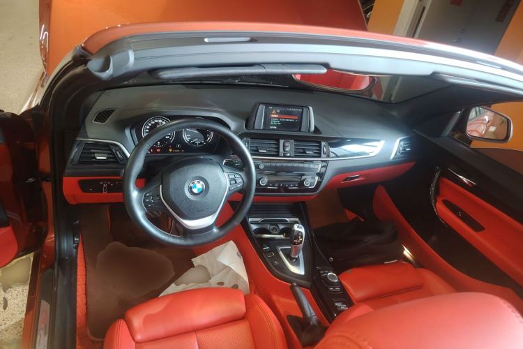 Used BMW 2 Series 2019 225i Convertible Coupe Sports Design Package Steering Wheel