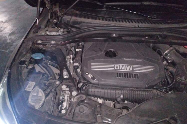 Used BMW 2 Series 2021 225i Four-Door Coupe M Sport Night Edition Engine Bay Right
