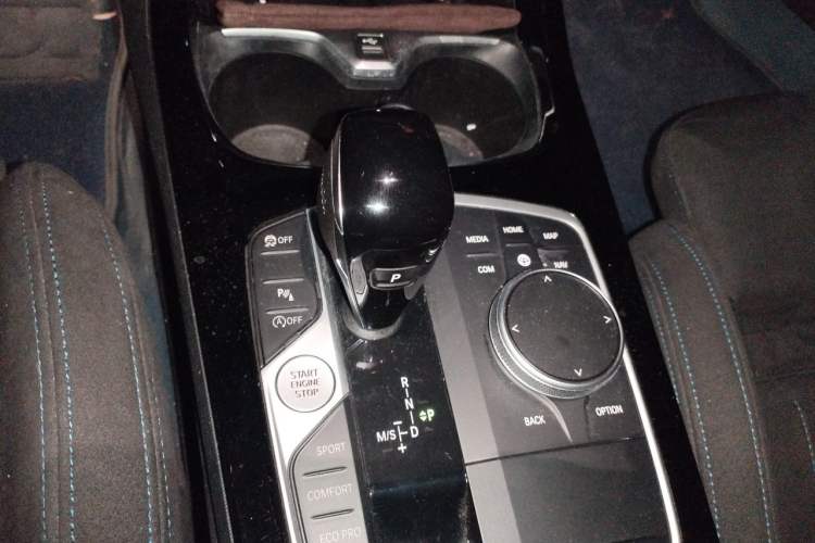 Used BMW 2 Series 2021 225i Four-Door Coupe M Sport Night Edition Gear Lever