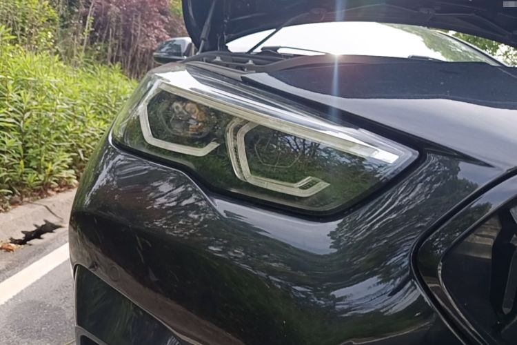 Used BMW 2 Series 2021 225i Four-Door Coupe M Sport Night Edition Right Front Headlight