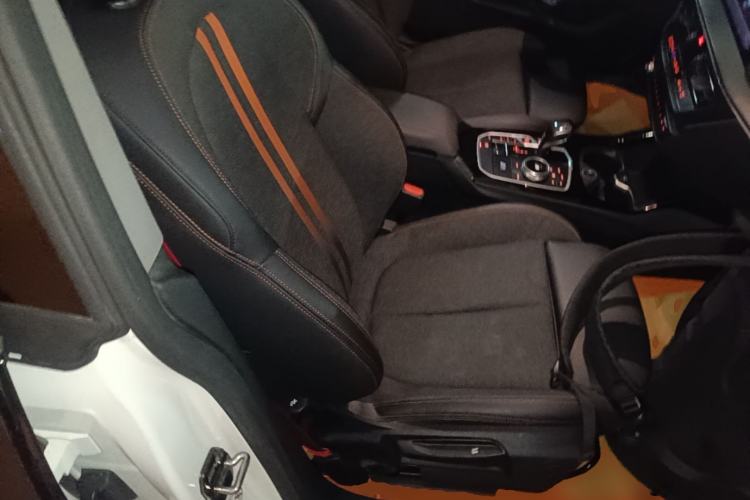 Used BMW 2 Series 2021 225i 4-Door Coupe M Sport Package Right Front Seat
