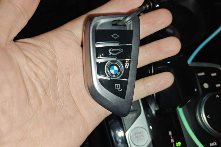 Used BMW 2 Series 2021 225i 4-Door Coupe M Sport Package Vehicle Key