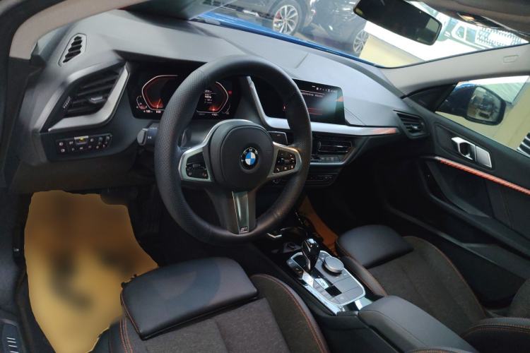 Used BMW 2 Series 2021 225i 4-Door Coupe M Sport Package Center Console